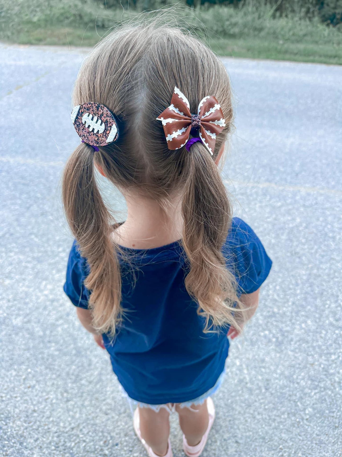 FOOTBALL PINWHEEL BOW