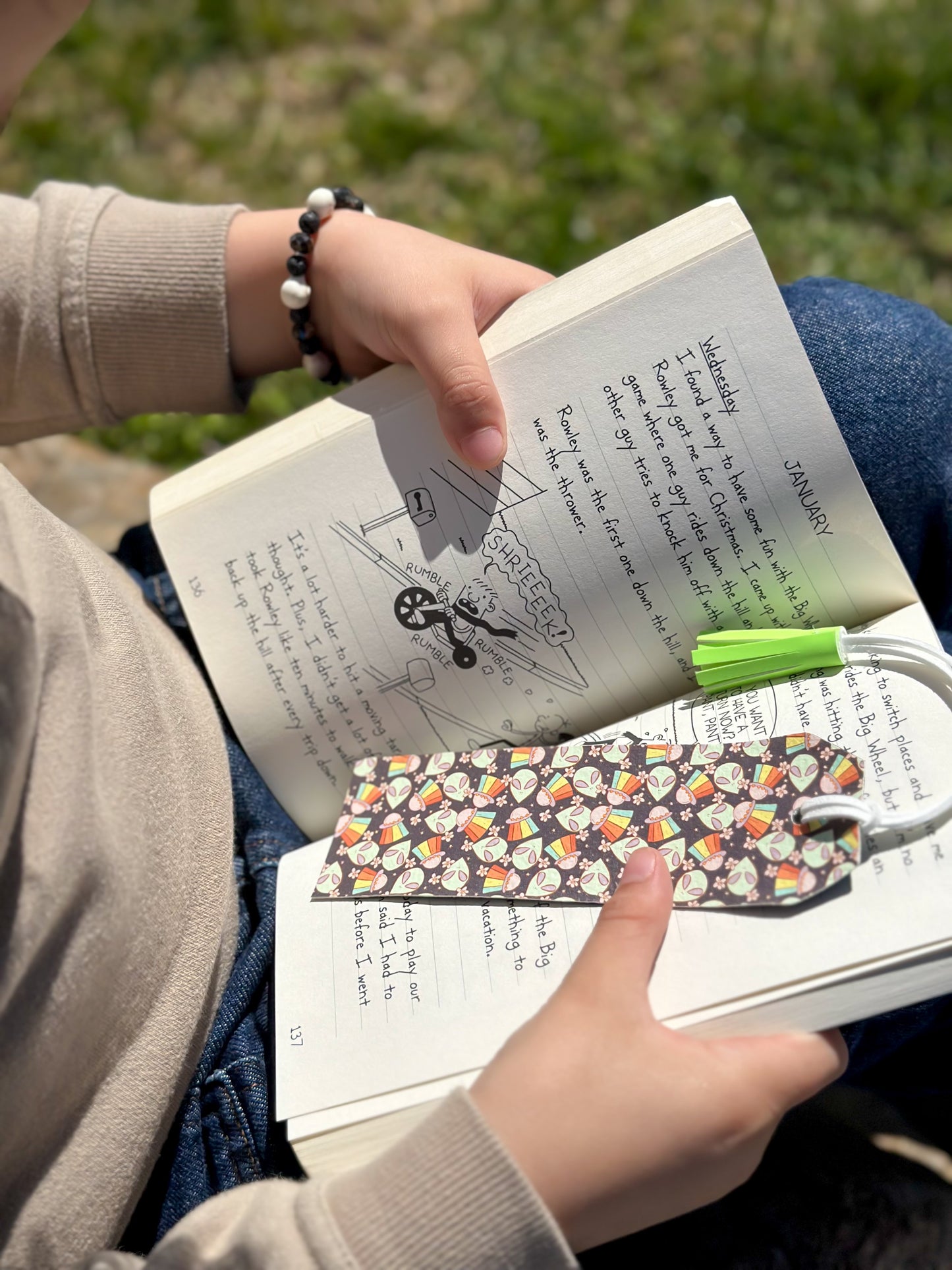 INVASION BOOKMARK (GLOW IN THE DARK TASSEL)