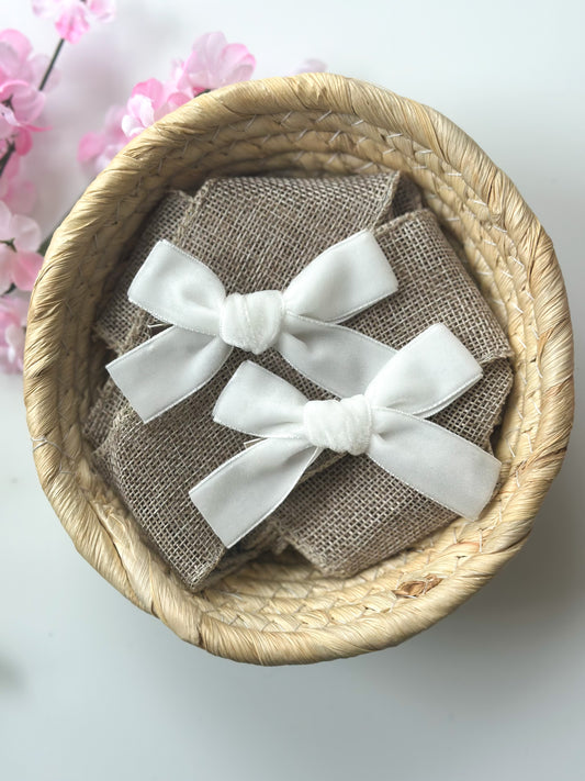 WHITE VELVET BOWS